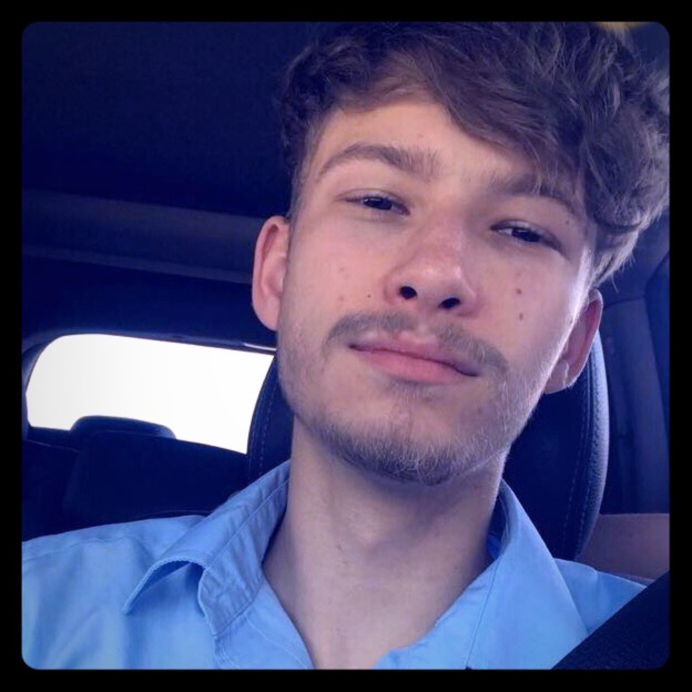 Meet your Posher, Deven